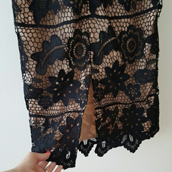 Dress - Picture 4 of 4